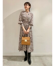 23AW・美品☆ドレステリア ウエストシャーリングドットプリントワンピース 34 23AW・美品☆ドレステリア ウエストシャーリングドットプリント