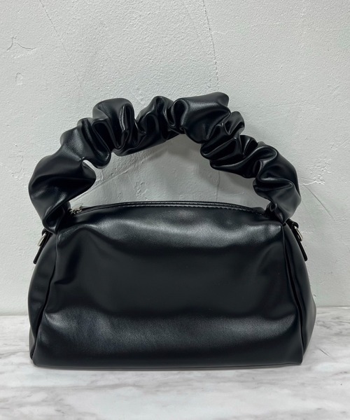 VICKY（ビッキー）の「【KOREAN ITEM】クシュクシュハンドショルダーバッグ（ハンドバッグ・レディース・ブラック/ベージュ・FREE）」の19枚目の写真