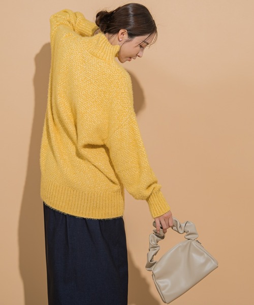 VICKY（ビッキー）の「【KOREAN ITEM】クシュクシュハンドショルダーバッグ（ハンドバッグ・レディース・ブラック/ベージュ・FREE）」の21枚目の写真