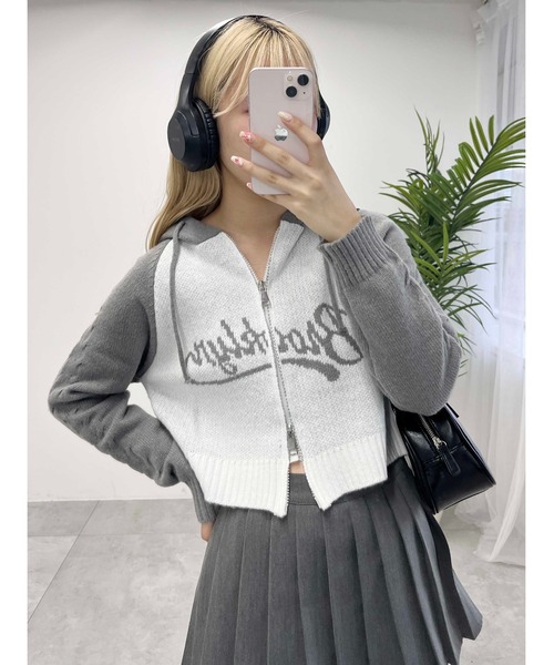 PHILLY（フィリー）の「【PHILLY】カレッジロゴショートニットパーカー（ニット/セーター・レディース・ブラウン/ブラック/グレー・FREE）」の21枚目の写真