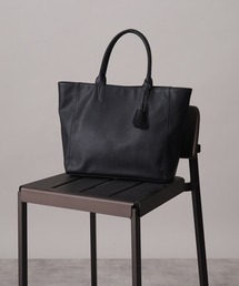 ◆【A4サイズ/PC収納】サフィアーノフェイクレザートートバック