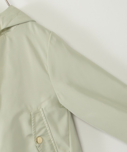 ikka（イッカ）の「サテン比翼マウンテンパーカー（120~160cm）（ブルゾン・キッズ・グリーン/ピンク系その他・130/160/150/140/120）」の7枚目の写真