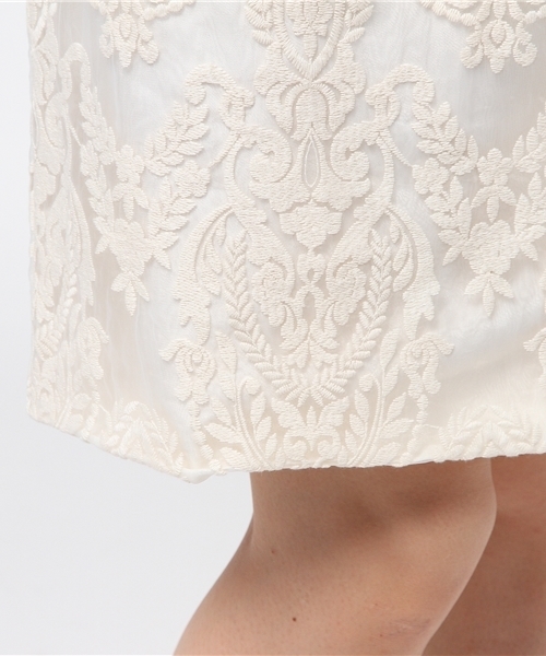 laboratory work（ラボラトリーワーク）の「オーガンジー刺繍タイトスカート（スカート・レディース・オフホワイト/ネイビー・MEDIUM）」の9枚目の写真