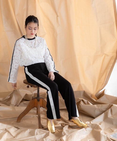 bohmal（ボマール）の「Ｖカットスクエアトゥフラットパンプス（パンプス・レディース・ゴールド/シルバー/ブラック・23.5cm/23.0cm/24.5cm/24.0cm）」の10枚目の写真