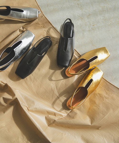 bohmal（ボマール）の「Ｖカットスクエアトゥフラットパンプス（パンプス・レディース・ゴールド/シルバー/ブラック・23.5cm/23.0cm/24.5cm/24.0cm）」の8枚目の写真