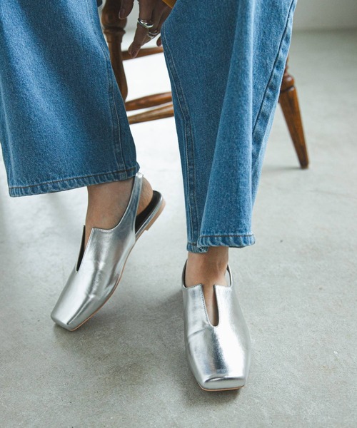 bohmal（ボマール）の「Ｖカットスクエアトゥフラットパンプス（パンプス・レディース・ゴールド/シルバー/ブラック・23.5cm/23.0cm/24.5cm/24.0cm）」の22枚目の写真