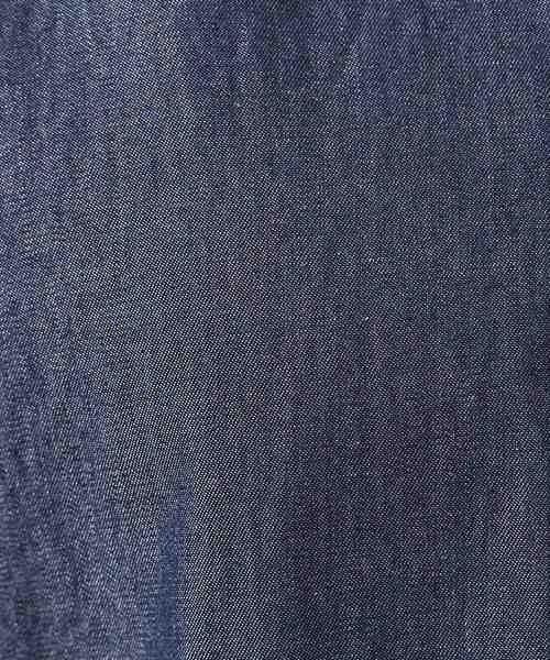 SHOO・LA・RUE（シューラルー）の「◆一枚でもレイヤードでも 柔らかこなれデニムシャツ（シャツ/ブラウス・レディース・ブルー/ネイビー・03/02/04）」の15枚目の写真