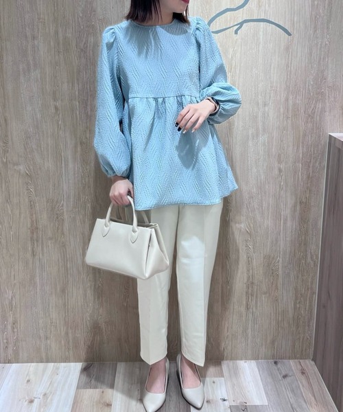 ELENCARE DUE（エレンカーレデュエ）の「・ELENCARE　DUE　フクレジャカードブラウス（シャツ/ブラウス・レディース・グレイッシュベージュ/アイボリー/ブラック/サックスブルー・FREE）」の18枚目の写真