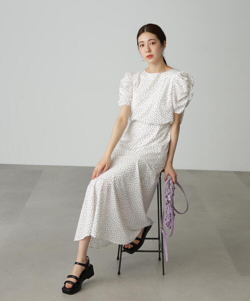 FREE'S MART（フリーズマート）の「◇【3サイズ展開XS-M】ボリュームスリーブマーメイドワンピ―ス【低身長サイズ有】（ワンピース・レディース・イエロー系その他/パープル系その他/ホワイト系その他/ブラック系その他・MEDIUM/SMALL/X-SMALL）」の15枚目の写真