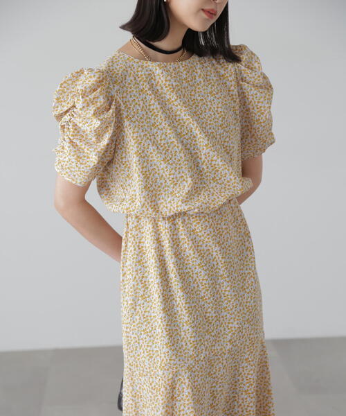 FREE'S MART（フリーズマート）の「◇【3サイズ展開XS-M】ボリュームスリーブマーメイドワンピ―ス【低身長サイズ有】（ワンピース・レディース・イエロー系その他/パープル系その他/ホワイト系その他/ブラック系その他・MEDIUM/SMALL/X-SMALL）」の7枚目の写真