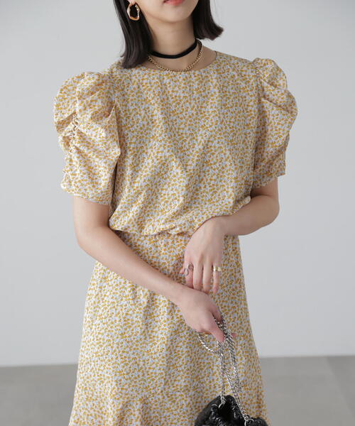 FREE'S MART（フリーズマート）の「◇【3サイズ展開XS-M】ボリュームスリーブマーメイドワンピ―ス【低身長サイズ有】（ワンピース・レディース・イエロー系その他/パープル系その他/ホワイト系その他/ブラック系その他・MEDIUM/SMALL/X-SMALL）」の6枚目の写真