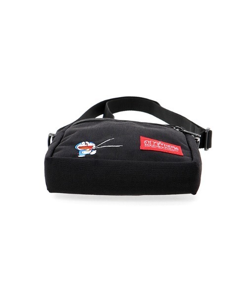Manhattan Portage(マンハッタンポーテージ)の「City Light Bag Doraemon 2024(ショルダーバッグ・レディース・ブラック・X-SMALL)」の5枚目の写真