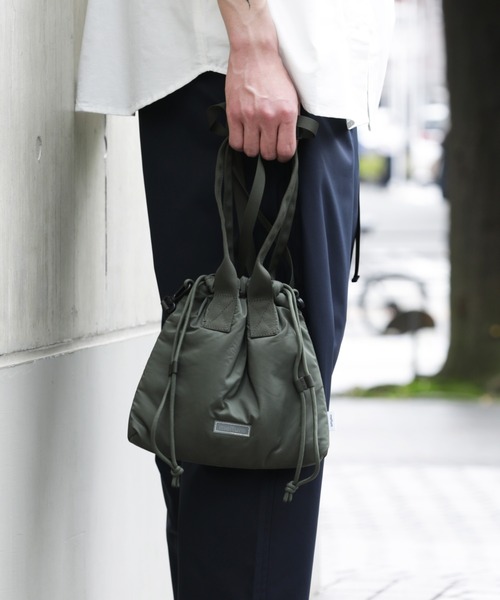 meltum(メルタム)の「【販売終了】SOFT SHELL SHOULDER POUCH / ソフトシェルショルダーポーチ(ショルダーバッグ・メンズ・ブラック/ネイビー/オリーブ・FREE)」の7枚目の写真