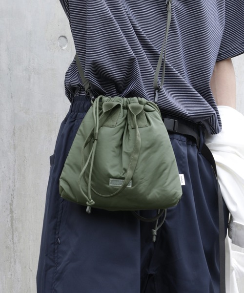 meltum　メルタム　ソフトシェルショルダーポーチ　新品タグ付き SOFT SHELL SHOULDER POUCH / ソフトシェルショルダーポーチ