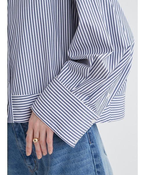 emmi（エミ）の「ウォッシャブル袖ボリュームブラウス（シャツ/ブラウス・レディース・オフホワイト/インディゴブルー/ストライプ・FREE）」の10枚目の写真