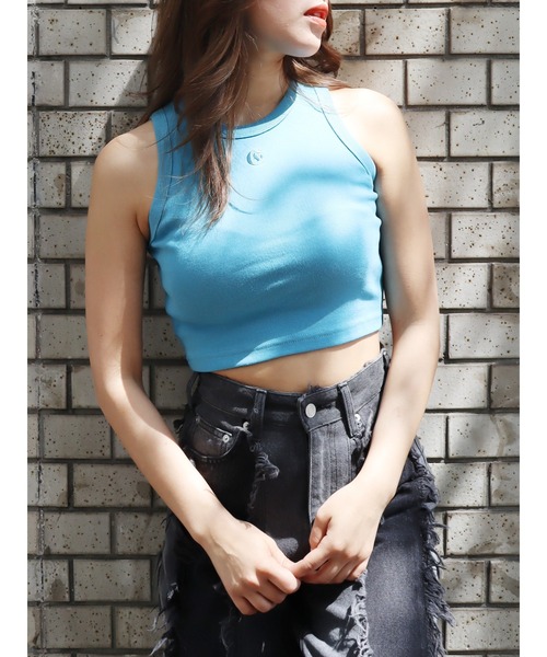 EVRIS（エヴリス）の「【ZOZO限定】ワンポイントアメスリタンクトップ（タンクトップ・レディース・ホワイト/ブラック/ピンク/ブルー・FREE）」の5枚目の写真