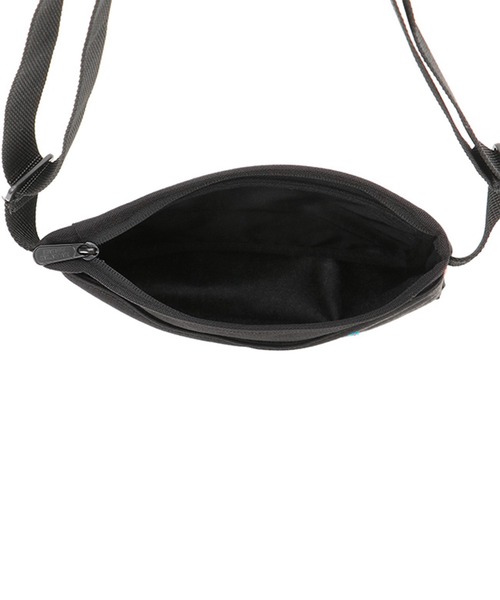 Manhattan Portage(マンハッタンポーテージ)の「Ithaca Shoulder Bag 3D Embroidery Neon(ショルダーバッグ・メンズ・ブラック・X-SMALL)」の7枚目の写真