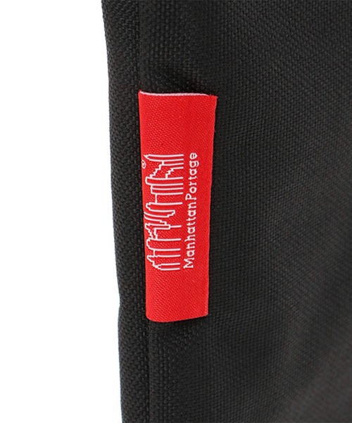 Manhattan Portage(マンハッタンポーテージ)の「Ithaca Shoulder Bag 3D Embroidery Neon(ショルダーバッグ・メンズ・ブラック・X-SMALL)」の11枚目の写真