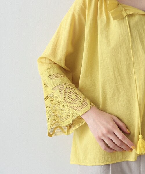 GALLEST（ギャレスト）の「◆ネックギャザーブラウス（シャツ/ブラウス・レディース・イエロー/ダークブラウン/ワインレッド・34/38）」の8枚目の写真