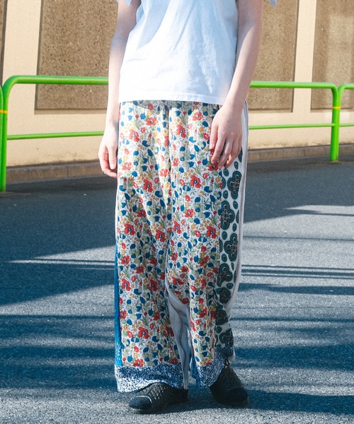 YEAH RIGHT!!(イェーライト)の「ANLIO × YEAH RIGHT!! Patchwork Wide Easy Pants (Stripe)(その他パンツ・レディース・その他1/その他2/その他3・0/1)」の3枚目の写真