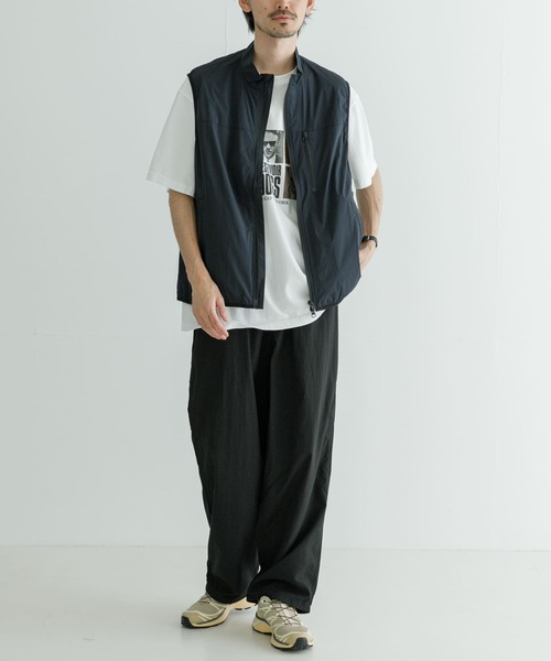 URBAN RESEARCH（アーバンリサーチ）の「『撥水』WASHER NYLON WIDE PANTS（その他パンツ・メンズ・ブラック/ネイビー・MEDIUM/LARGE）」の9枚目の写真