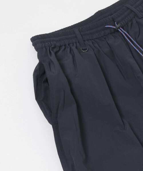 URBAN RESEARCH（アーバンリサーチ）の「『撥水』WASHER NYLON WIDE PANTS（その他パンツ・メンズ・ブラック/ネイビー・MEDIUM/LARGE）」の14枚目の写真