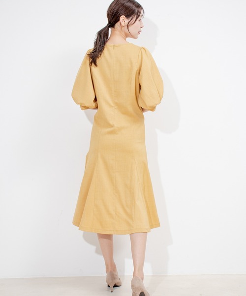 Jayro(ジャイロ)の「ボリュームスリーブ切替マーメイドワンピース(ワンピース・レディース・ネイビー/ブルー/イエロー・M)」の15枚目の写真