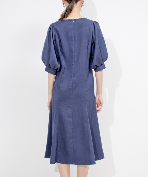 Jayro(ジャイロ)の「ボリュームスリーブ切替マーメイドワンピース(ワンピース・レディース・ネイビー/ブルー/イエロー・M)」の18枚目の写真