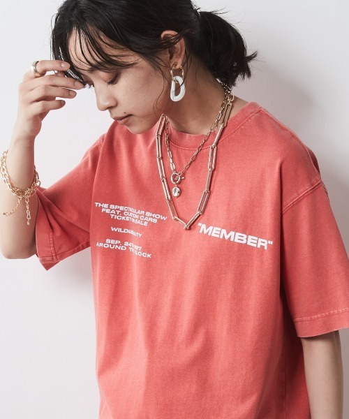 CHIC STYLE(シックスタイル)の「<大きいサイズ>綿100%製品染ロゴプリントTシャツ シックスタイル(Tシャツ/カットソー・レディース・パープル/ブラウン/レッド・LL/3L/4L/5L/L)」の1枚目の写真