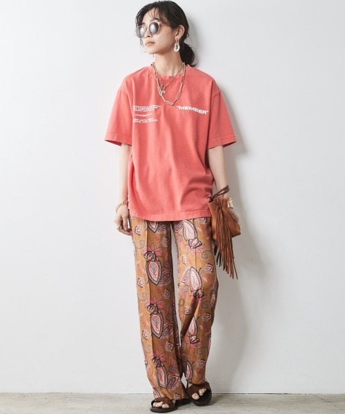 CHIC STYLE(シックスタイル)の「<大きいサイズ>綿100%製品染ロゴプリントTシャツ シックスタイル(Tシャツ/カットソー・レディース・パープル/ブラウン/レッド・LL/3L/4L/5L/L)」の9枚目の写真