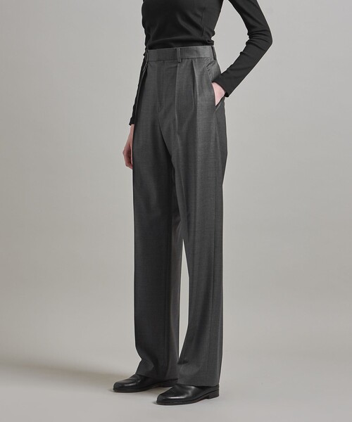 LOEFF（ロエフ）の「＜LOEFF＞ W トロピカル インタック フラップ パンツ（スラックス・レディース・ブラック/グレー・1/2/0）」の10枚目の写真