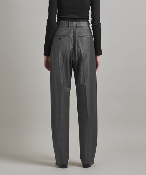 LOEFF（ロエフ）の「＜LOEFF＞ W トロピカル インタック フラップ パンツ（スラックス・レディース・ブラック/グレー・1/2/0）」の12枚目の写真