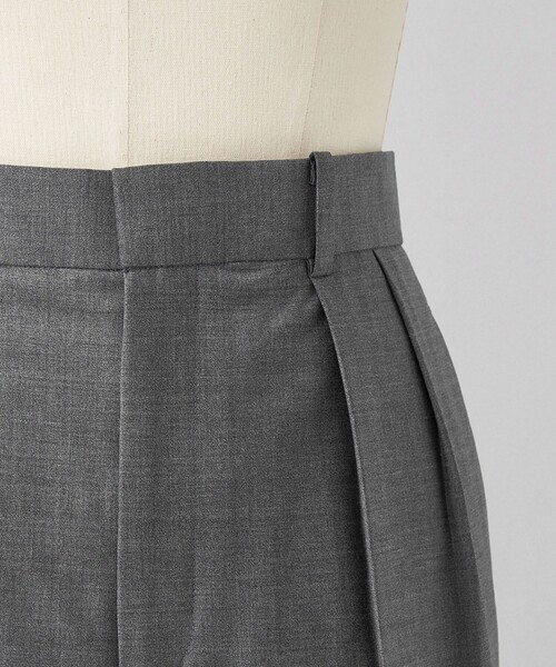 LOEFF（ロエフ）の「＜LOEFF＞ W トロピカル インタック フラップ パンツ（スラックス・レディース・ブラック/グレー・1/2/0）」の14枚目の写真