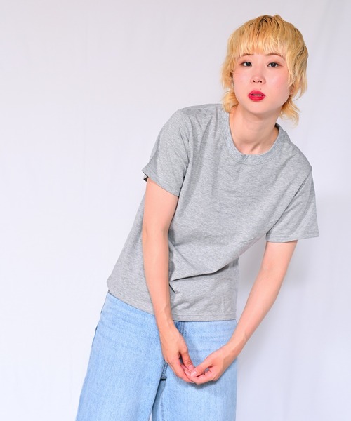 Alite cloth(アリーテクロス)の「無地クルーネックTシャツ(半袖)(Tシャツ/カットソー・レディース・ブラック/ホワイト/ベージュ/グレー/ピンク/オレンジ/ブルー/グリーン・FREE)」の3枚目の写真