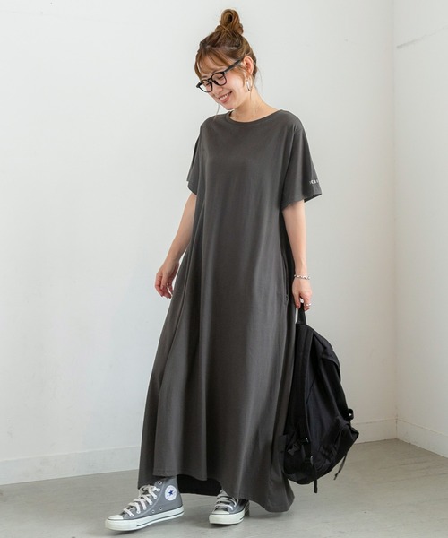 PICHI（ピイチ）の「袖刺繍ワンピース（ワンピース・レディース・チャコール/ブラック・FREE）」の4枚目の写真