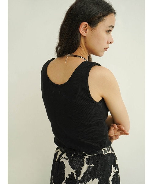 FIKA.（フィーカ）の「Rib tank top（キャミソール・レディース・ブラウン/ライム/ブラック/オフホワイト・MEDIUM）」の10枚目の写真