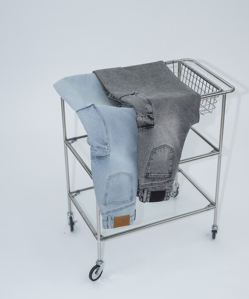 17HR(セブンティーンアワーズ)の「ルーズカーゴデニム(デニムパンツ・レディース・ブラック/ブルー/グレー/ライトブルー・MEDIUM/SMALL)」の21枚目の写真