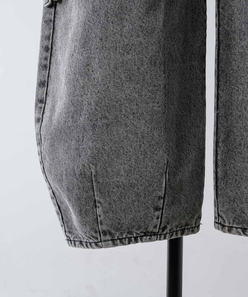 17HR(セブンティーンアワーズ)の「ルーズカーゴデニム(デニムパンツ・レディース・ブラック/ブルー/グレー/ライトブルー・MEDIUM/SMALL)」の5枚目の写真