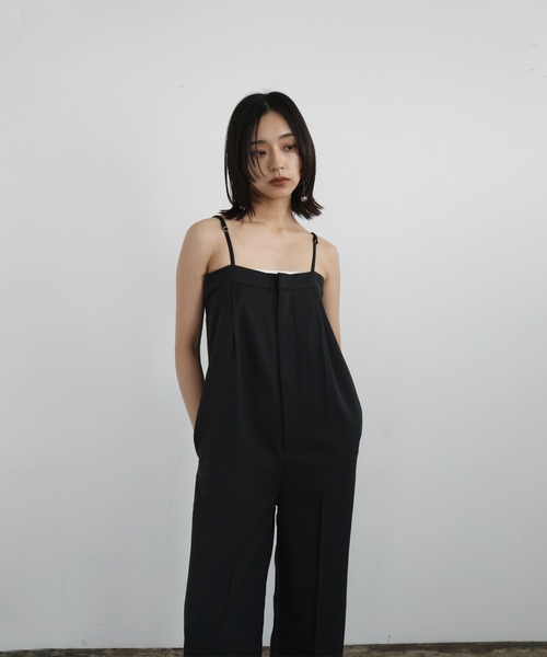 hellam（へラム）の「バックデザインベアサロペット（サロペット/オーバーオール・レディース・アイボリー/ブラック/グレイッシュベージュ/チャコール・FREE）」の5枚目の写真