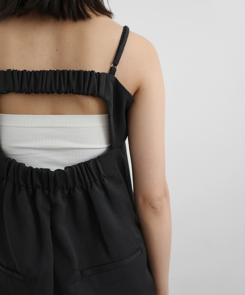 hellam（へラム）の「バックデザインベアサロペット（サロペット/オーバーオール・レディース・アイボリー/ブラック/グレイッシュベージュ/チャコール・FREE）」の13枚目の写真