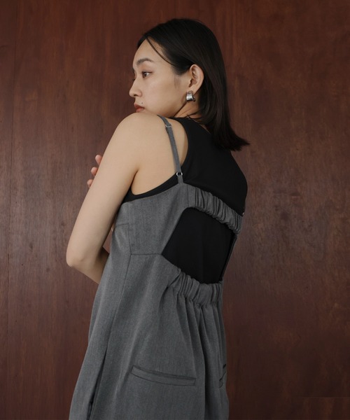 hellam（へラム）の「バックデザインベアサロペット（サロペット/オーバーオール・レディース・アイボリー/ブラック/グレイッシュベージュ/チャコール・FREE）」の15枚目の写真