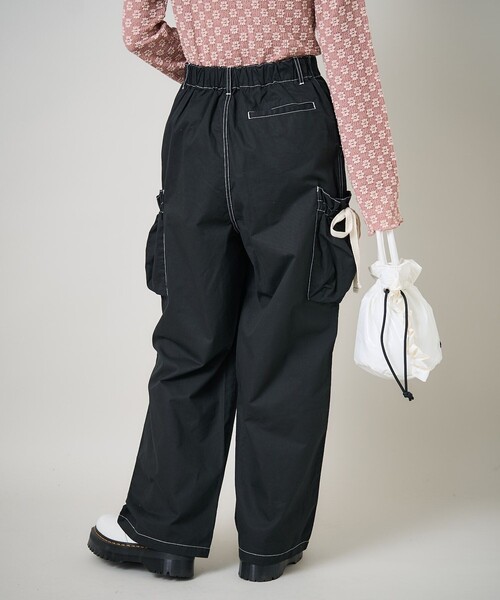 FREAK'S STORE(フリークスストア)の「リボンシャーリング ワイドパンツ/カーゴパンツ(カーゴパンツ・レディース・オフホワイト/ブラック/オリーブ・SMALL/MEDIUM)」の21枚目の写真