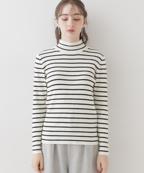 couture brooch（クチュールブローチ）の「◆【柔らかなタッチ・吸湿発熱・帯電防止機能付き】サスティナブルフェイクパールリブニット（ニット/セーター・レディース・ブラック/ベビーピンク/オフホワイト/グレー/ホワイト系5/ワインレッド・36/38/42）」の15枚目の写真