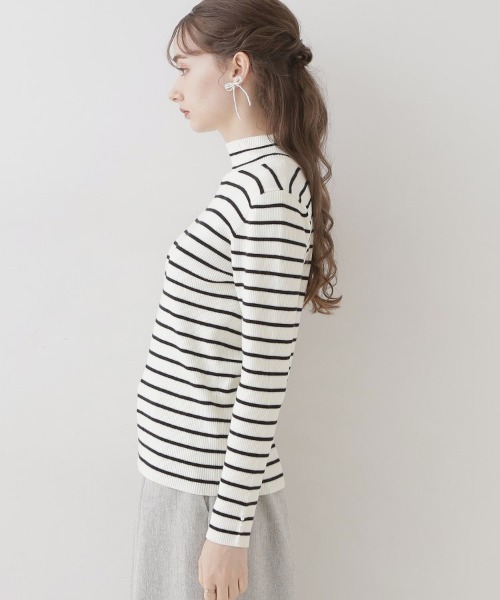 couture brooch（クチュールブローチ）の「◆【柔らかなタッチ・吸湿発熱・帯電防止機能付き】サスティナブルフェイクパールリブニット（ニット/セーター・レディース・ブラック/ベビーピンク/オフホワイト/グレー/ホワイト系5/ワインレッド・36/38/42）」の16枚目の写真