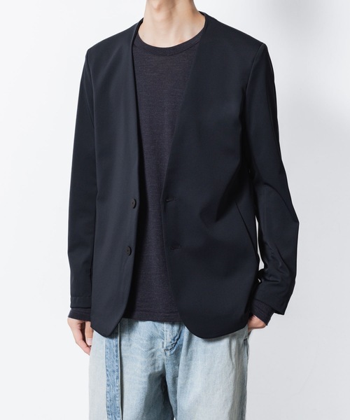 ATTACHMENT（アタッチメント）の「【 LIMITED 】ルカマットツイスト カラーレスジャケット / LUCA MATTE TWIST COLLARLESS JACKET（ノーカラージャケット・メンズ・ブラック/ダークカーキ/ネイビー・1/2/3）」の3枚目の写真