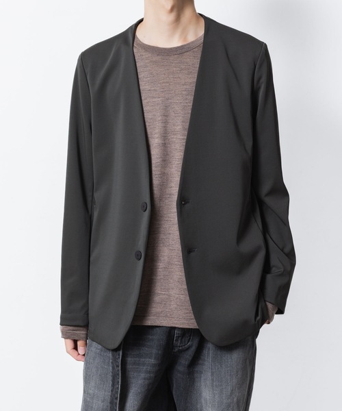 ATTACHMENT（アタッチメント）の「【 LIMITED 】ルカマットツイスト カラーレスジャケット / LUCA MATTE TWIST COLLARLESS JACKET（ノーカラージャケット・メンズ・ブラック/ダークカーキ/ネイビー・1/2/3）」の2枚目の写真