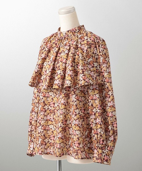 HUIT bouquet(ユイット)の「ケープデザイン ブラウス Made with Liberty Fabric HUIT(シャツ/ブラウス・レディース・ブラウン/ブルー・M)」の16枚目の写真