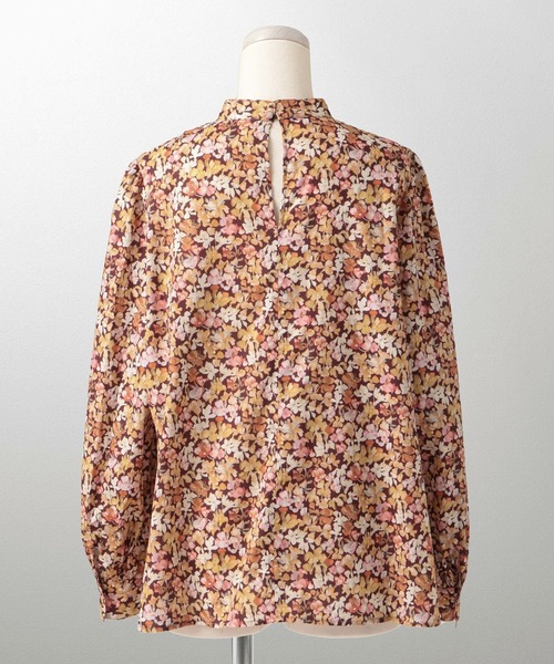HUIT bouquet(ユイット)の「ケープデザイン ブラウス Made with Liberty Fabric HUIT(シャツ/ブラウス・レディース・ブラウン/ブルー・M)」の17枚目の写真