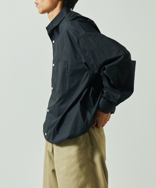 FREAK'S STORE（フリークスストア）の「限定展開 ワイドシルエット スピンドル レギュラーカラーシャツ（シャツ/ブラウス・メンズ・ホワイト/ベージュ/ブラック/サックスブルー/チャコールグレー/ベージュ系その他/ホワイト系その他/グレー系その他/ブラウン系その他/ブラック系その他・SMALL/MEDIUM/LARGE）」の20枚目の写真