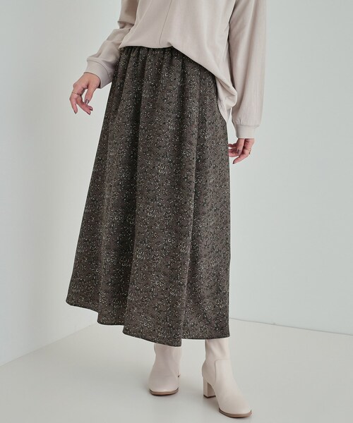 SHOO・LA・RUE(シューラルー)の「【洗える】レトロムード感じる 花柄プリントギャザースカート(スカート・レディース・チャコール/ブラック系6・02/03/04)」の1枚目の写真